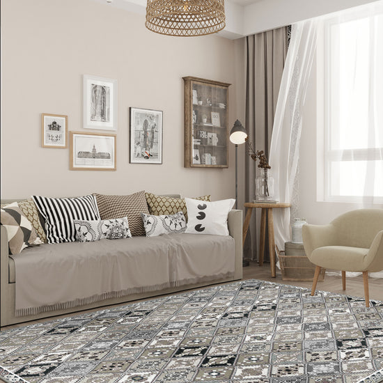 Gray rug for living room.