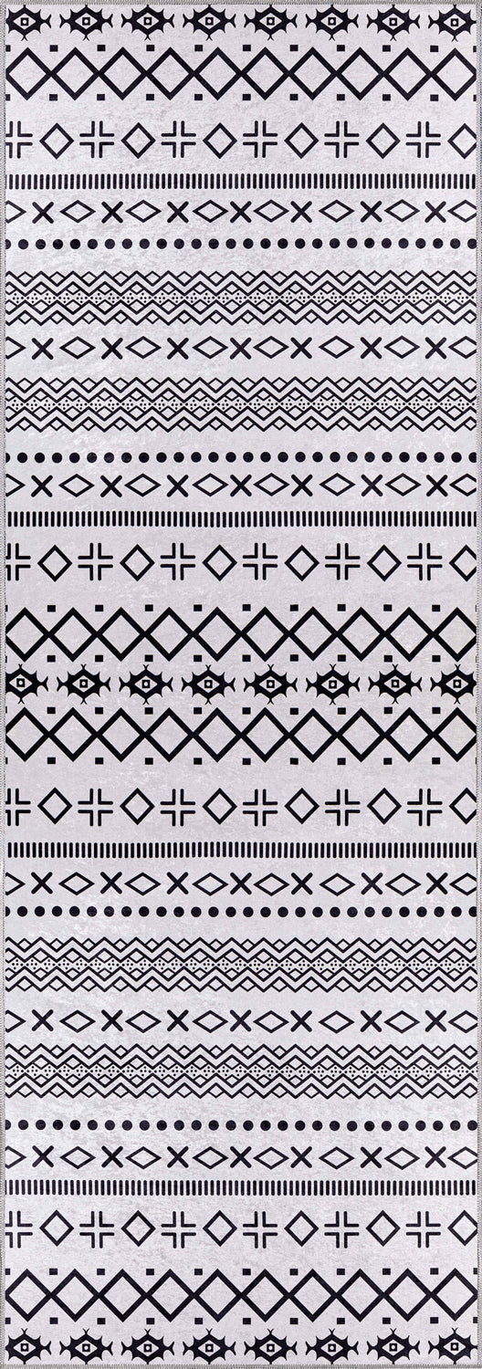 Gilyra Black and White Boho Rug